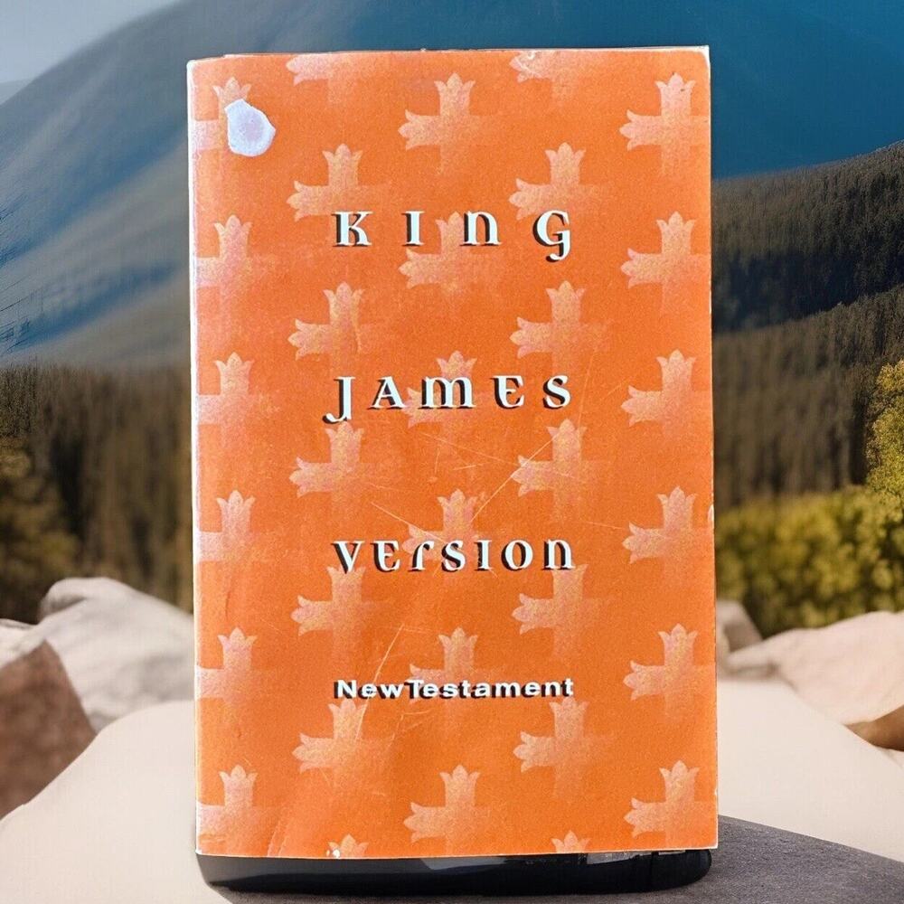 King James Version New Testament Paperback International Bible Society {O}